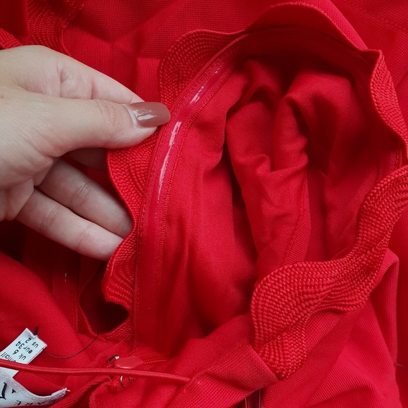 Nasty Gal Deep Plunging Red Bodycon Dress - Picture 5 of 8